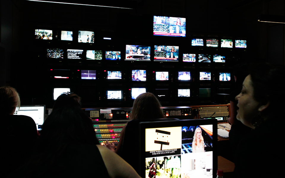 τα-ρούχα-δεν-κάνουν-το-δελτίο-ειδήσεων-2089031