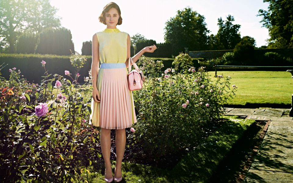 καλοκαιρινά-looks-που-συνδυάζουν-στιλ-και-2093414