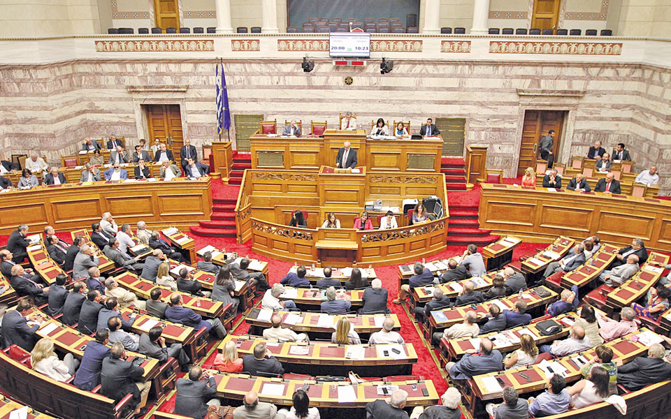 αγρυπνοι-κι-αξημέρωτοι-στην-ολομέλει-2094777