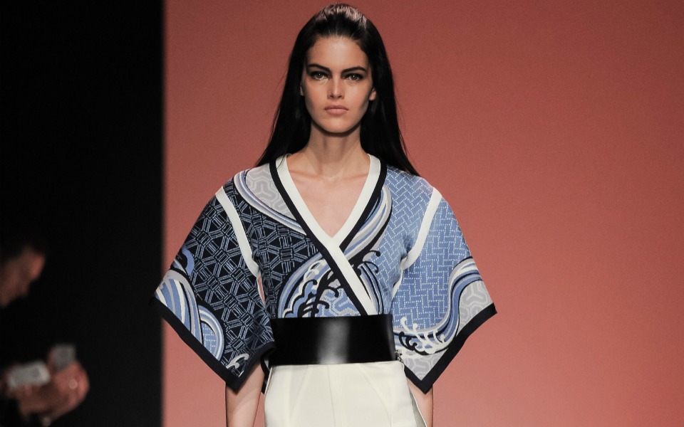 καλοκαιρινά-looks-με-στιλ-χρώματα-και-prints-2093568