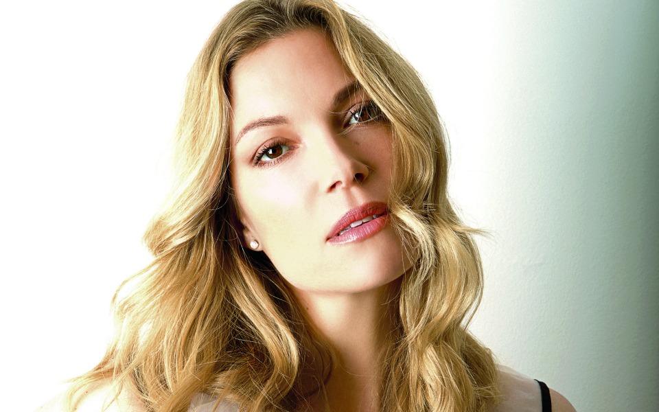 mother-figure-2093264