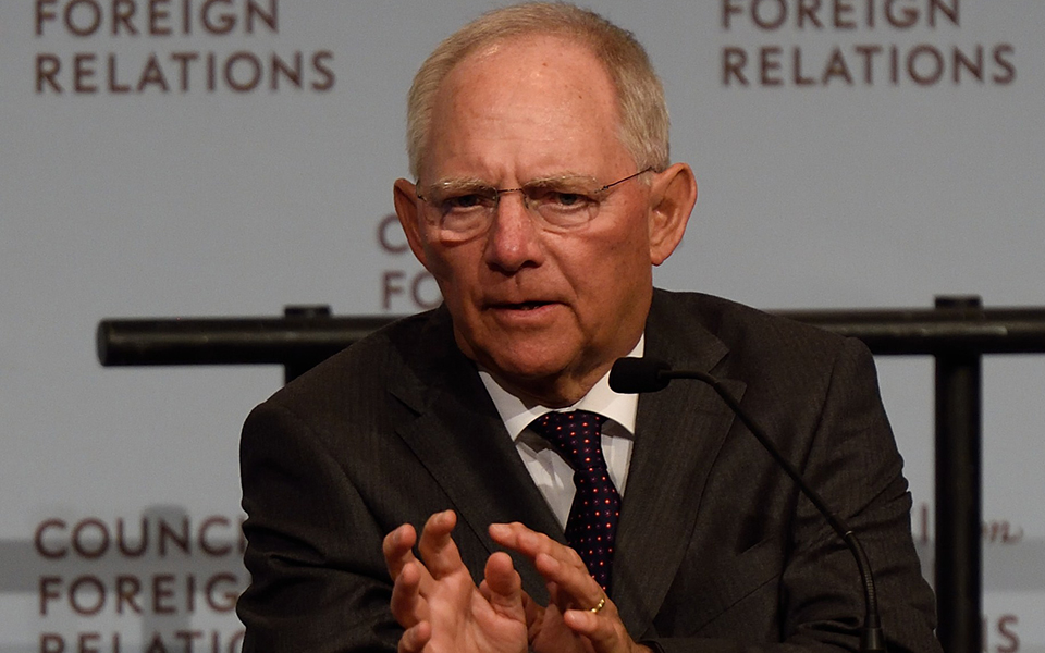 σόιμπλε-εντός-ιουλίου-το-πρώτο-πακέτο-2093668