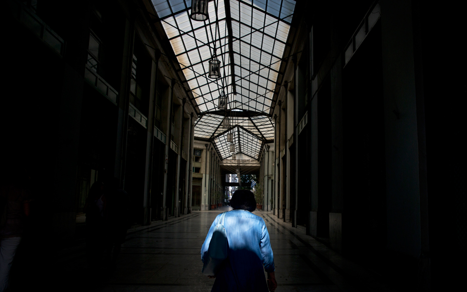 η-συνθήκη-της-μοναξιάς-στους-δρόμους-τ-2093612