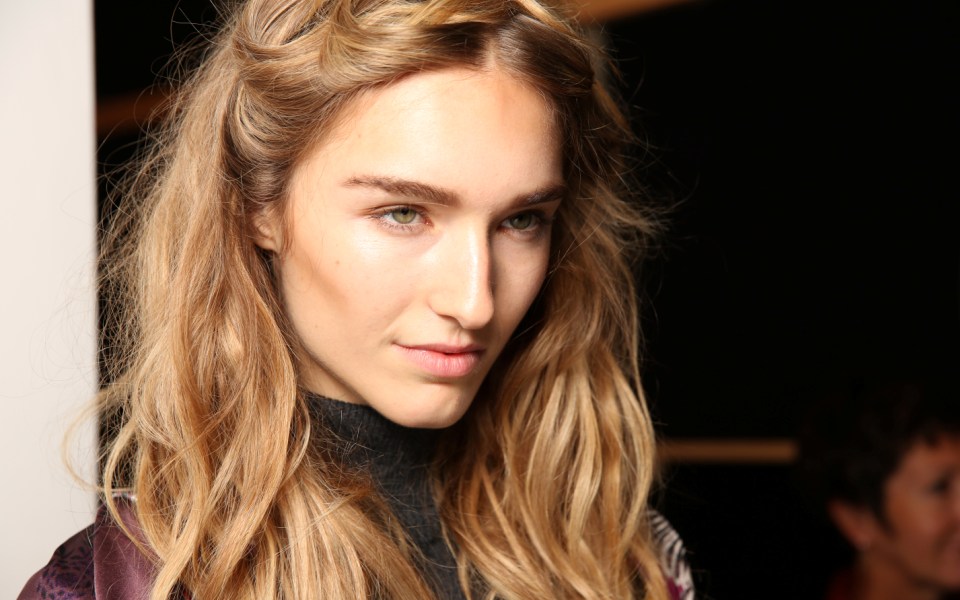 5-tricks-για-να-καλύψετε-τους-μαύρους-κύκλους-2093630