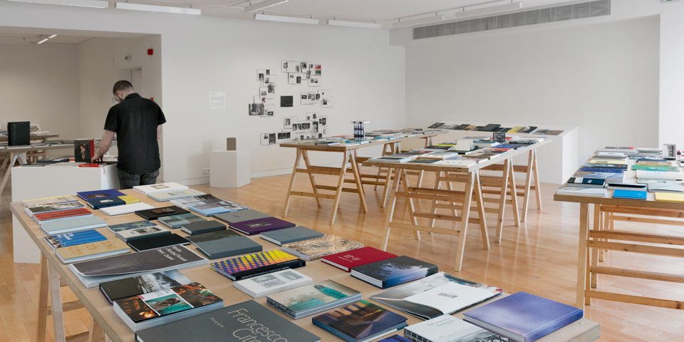 η-πρώτη-έκθεση-φωτογραφικών-βιβλίων-σ-2094753