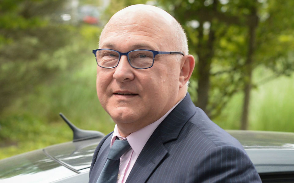 ο-σαπέν-ο-πιγκάς-και-η-καραμπόλα-υπέρ-2092939