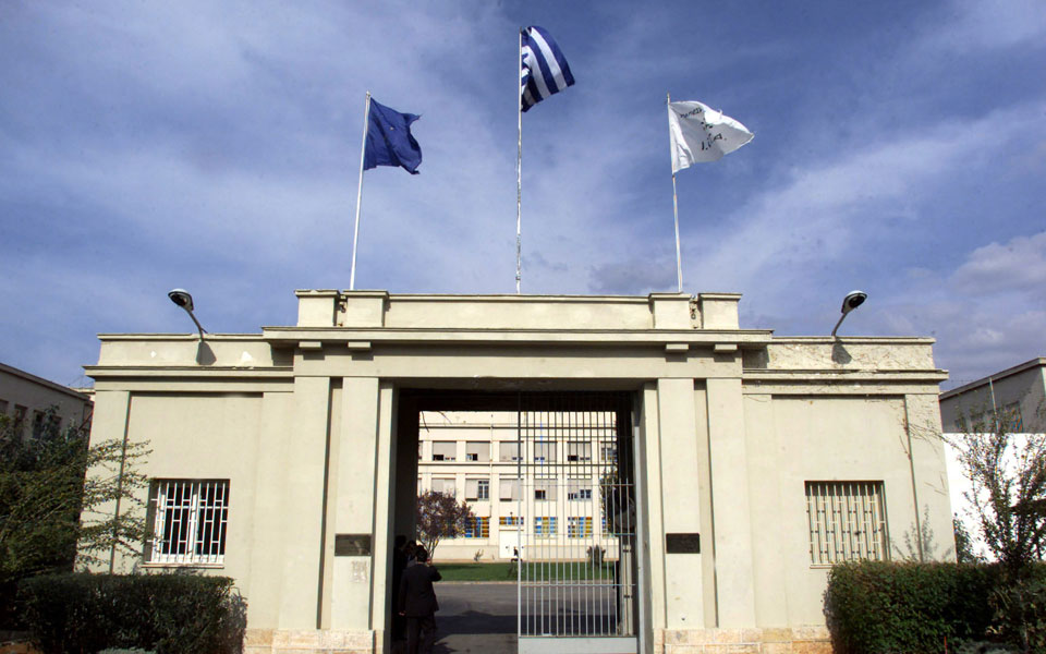 η-εισβολή-στον-χολαργό-οι-μυστικές-σ-2094047