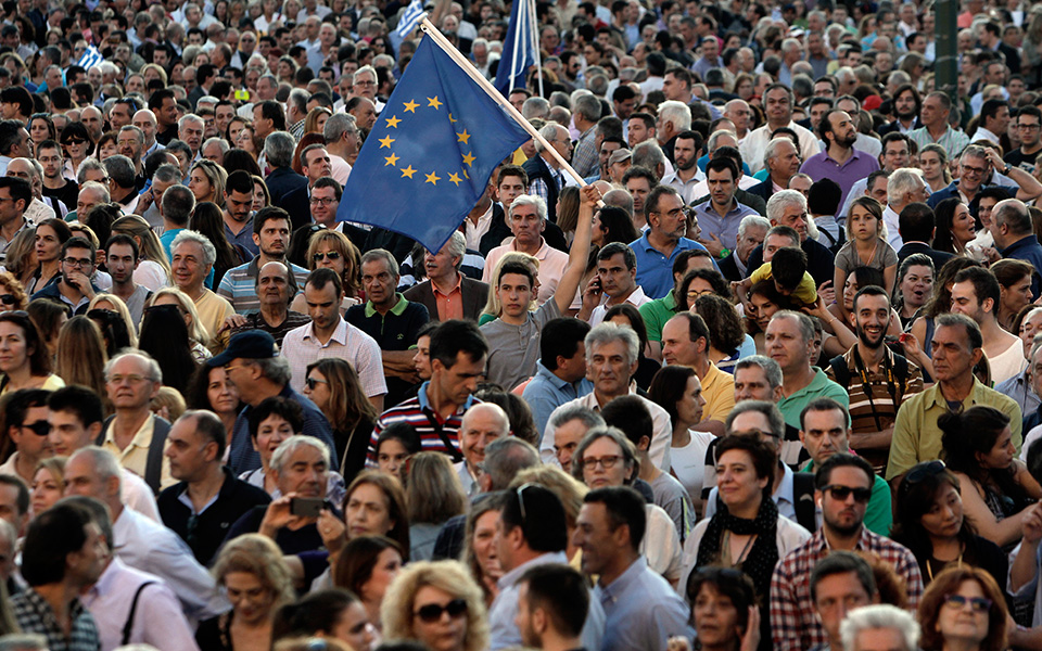 η-ευρωζώνη-χάνει-το-στοίχημα-της-σύγκλ-2095666