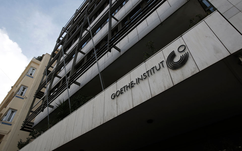 κίνδυνος-νέοι-να-χάσουν-εξετάσεις-λόγ-2093735