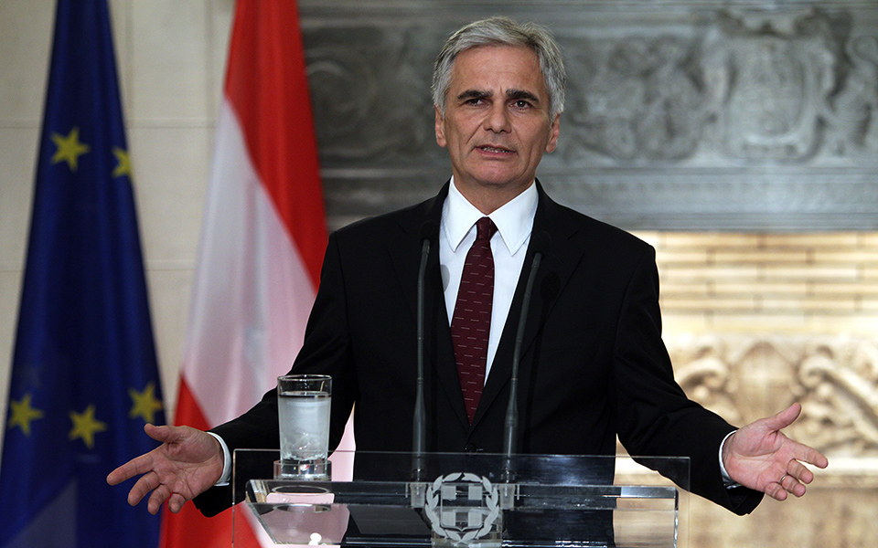 φάιμαν-ο-σόιμπλε-θέλει-να-βγάλει-την-ελ-2093006