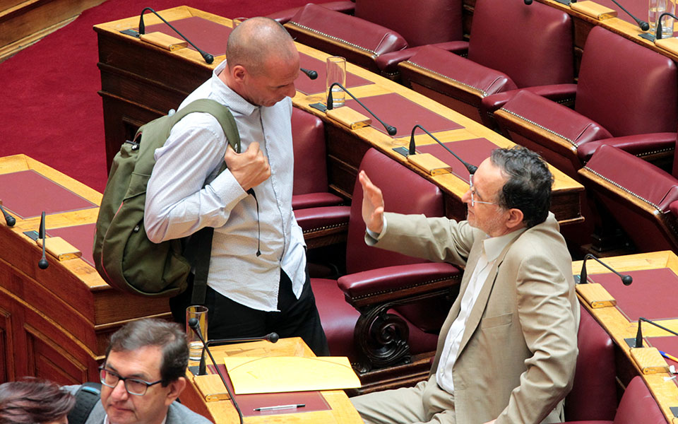 τι-απαντούν-κυβερνητικοί-κύκλοι-στην-2095131