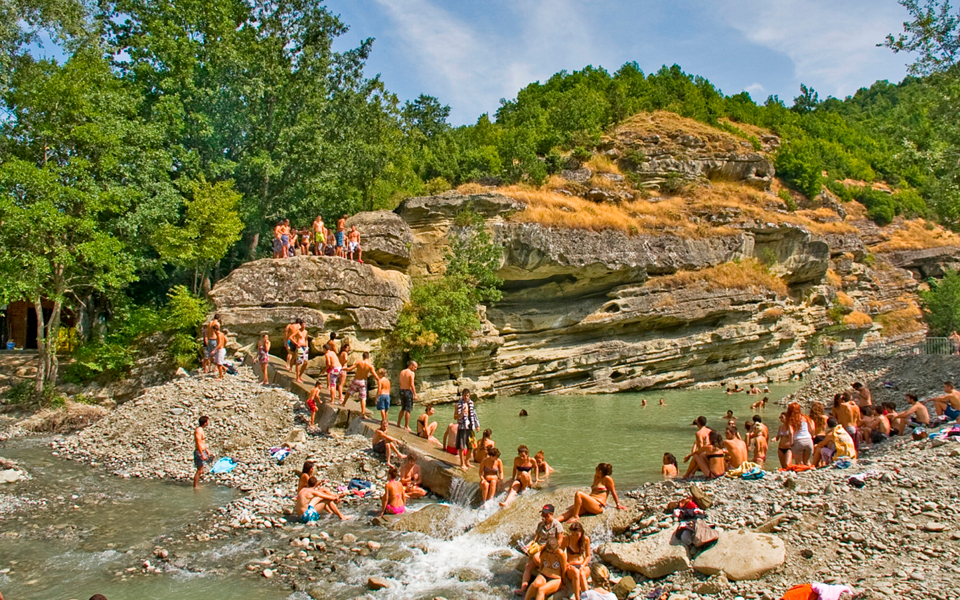 river-party-στην-εποχή-των-capital-controls-2094750