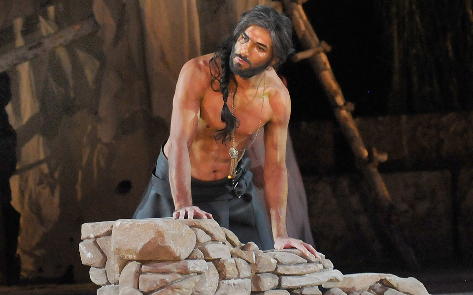 η-δύσκολη-ανάβαση-στην-επίδαυρο-2094256