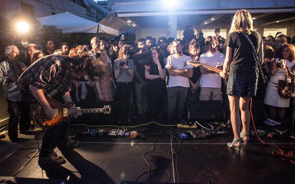 το-κερί-της-κιμ-γκόρντον-καίει-ακόμα-2093608