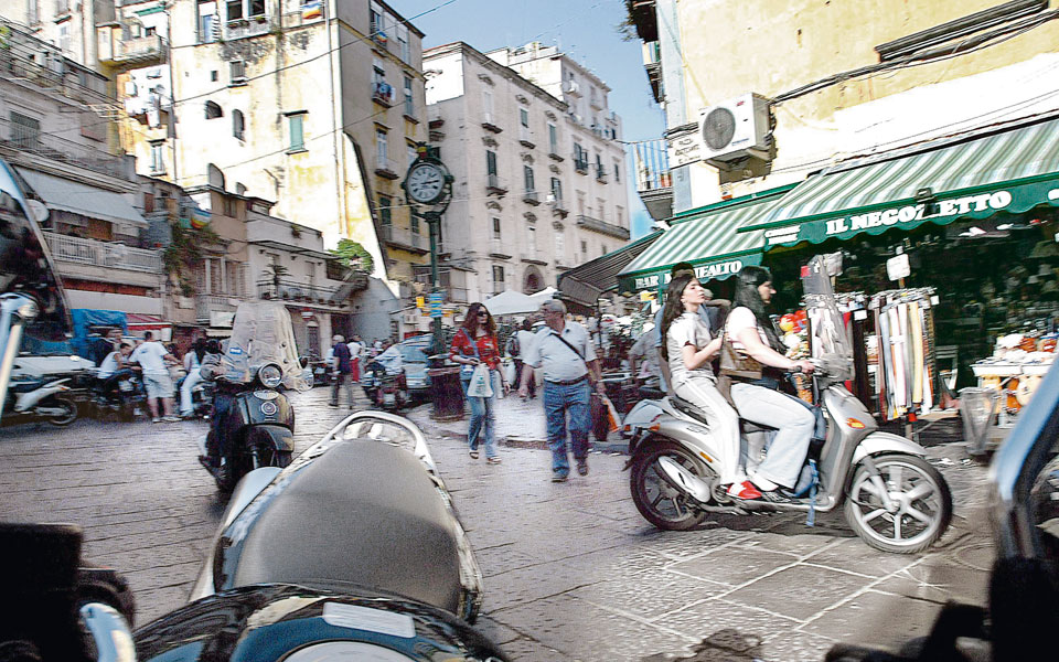 νάπολη-μια-ιταλία-αυθόρμητη-αυθεντικ-2094835