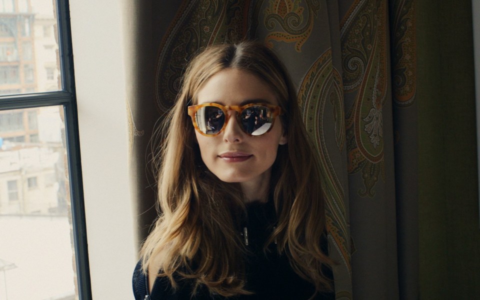 h-olivia-palermo-μας-ξεναγεί-στην-ντουλάπα-της-2092152