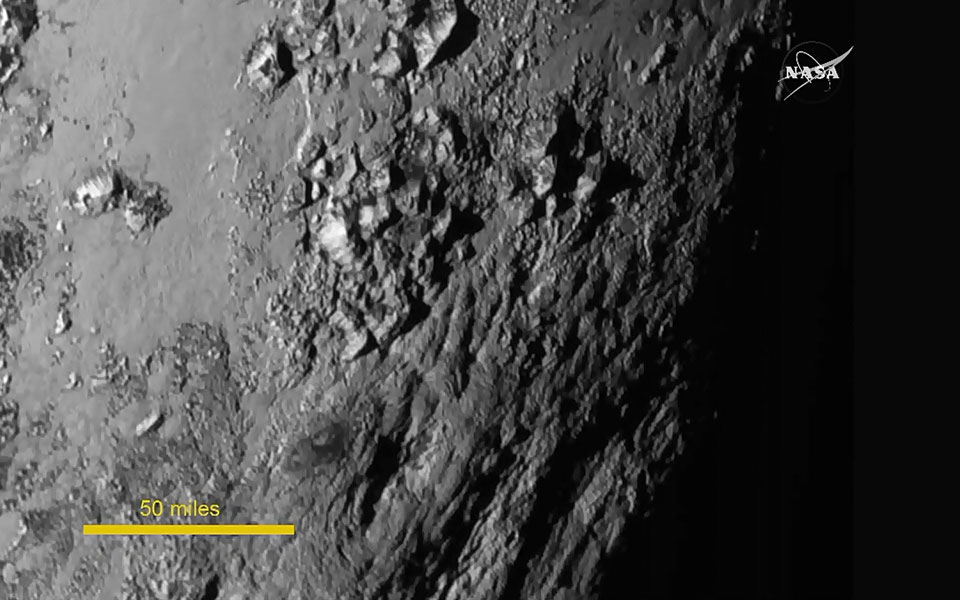 από-την-επιφάνεια-του-πλούτωνα-2093513