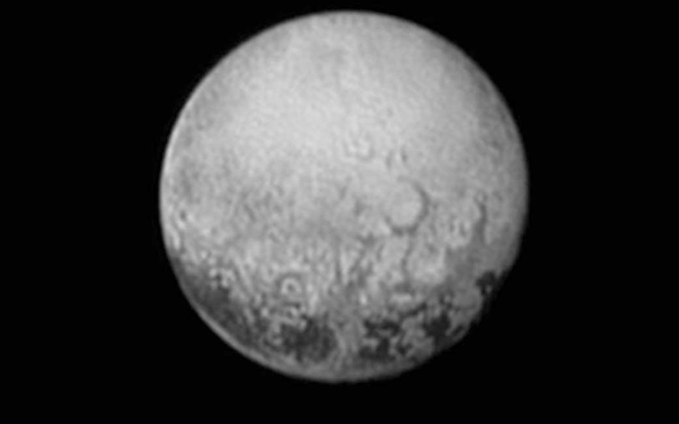 διαστημικό-σκάφος-όλο-και-πιο-κοντά-στ-2093238