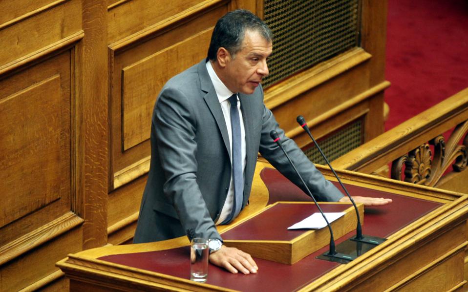 ανεβάζει-τους-τόνους-ο-κ-θεοδωράκης-2095445