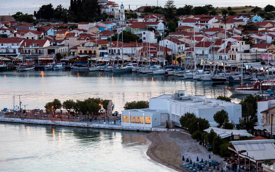 δεν-σταματάει-η-σίτιση-των-μεταναστών-2092222