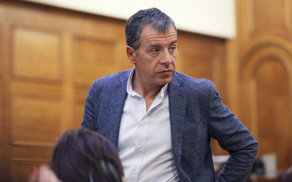 στ-θεοδωράκης-να-τηρηθούν-οι-δεσμεύσε-2091848