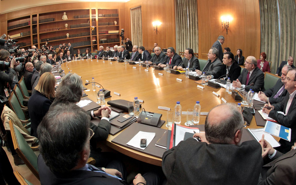 προς-ραγδαίες-πολιτικές-εξελίξεις-2093036