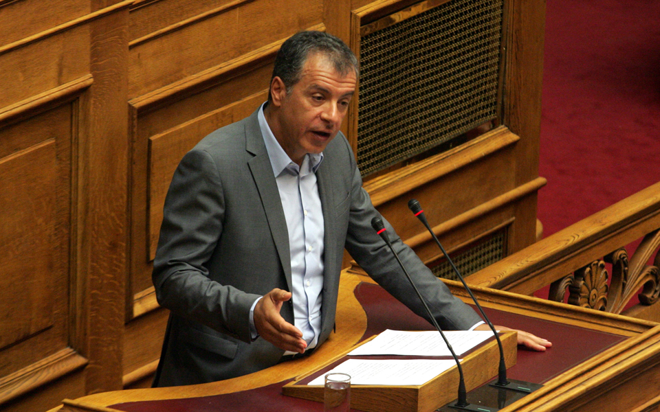 θεοδωράκης-πείτε-την-αλήθεια-στον-ελλ-2094505