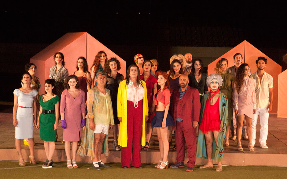 το-εθνικό-θέατρο-συνεχίζει-να-είναι-πα-2094836