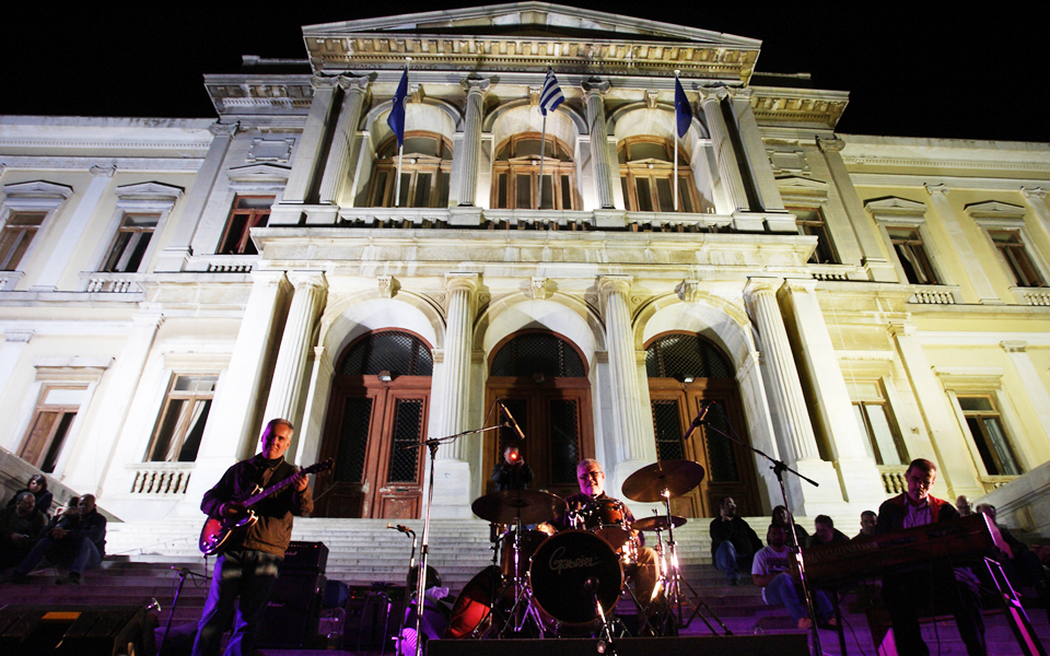 οι-τζαζ-μουσικές-κατέκλυσαν-αίφνης-το-2097690