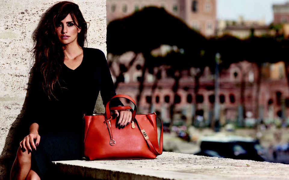 penelope-cruz-το-νέο-συναρπαστικό-πρόσωπο-της-carpisa-2096631