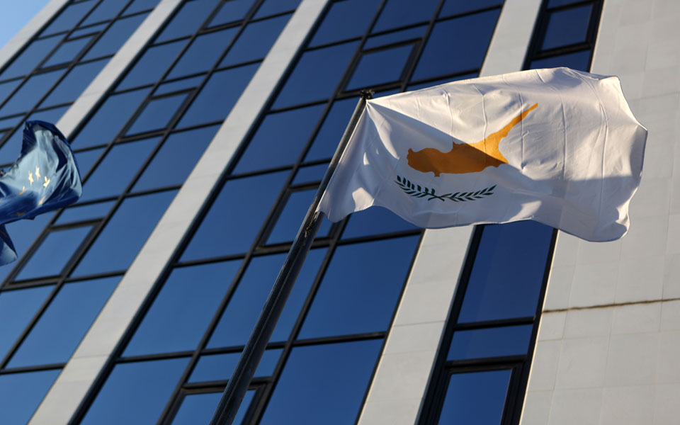 στις-11-000-οι-ρυθμίσεις-κόκκινων-δανείω-2096225