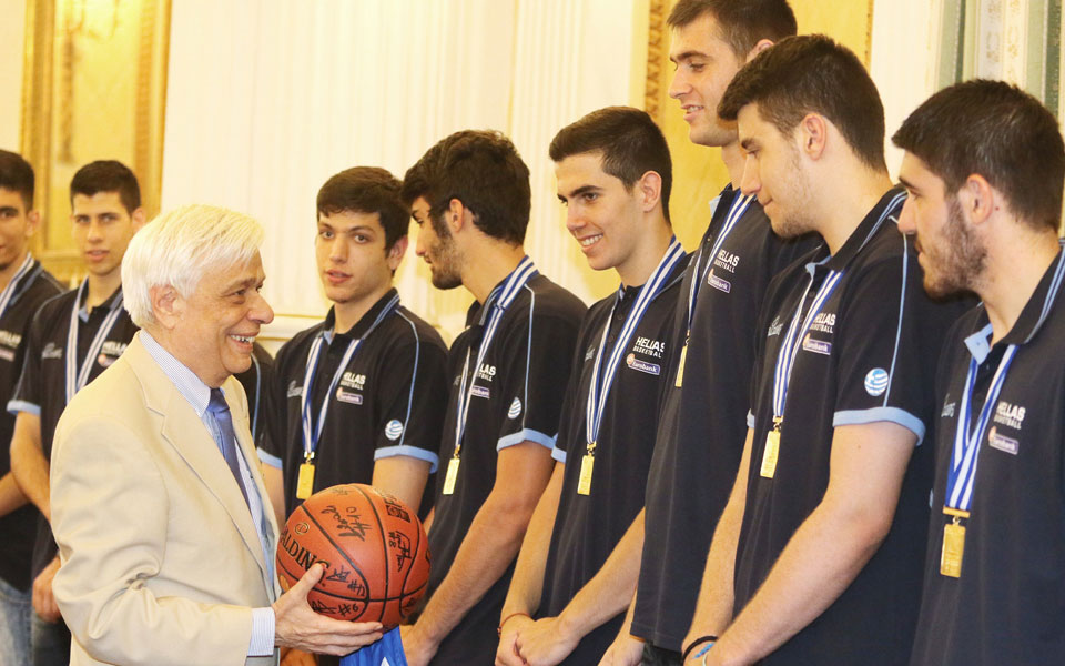 προεδρικές-τιμές-για-τους-εφήβους-2096367