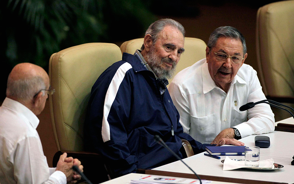 h-δυναστεία-των-κάστρο-2099302