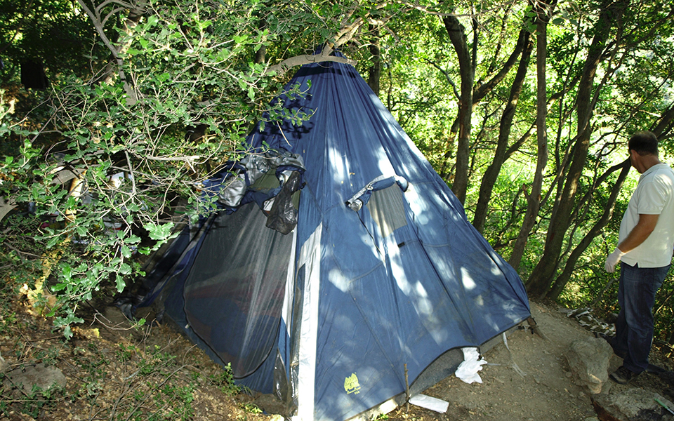 αλβανία-η-αστυνομία-κατέστρεψε-φυτεί-2097107