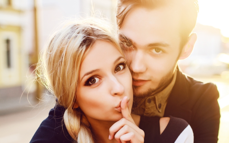 χιούμορ-πόσο-καλό-κάνει-στις-σχέσεις-μ-2098960