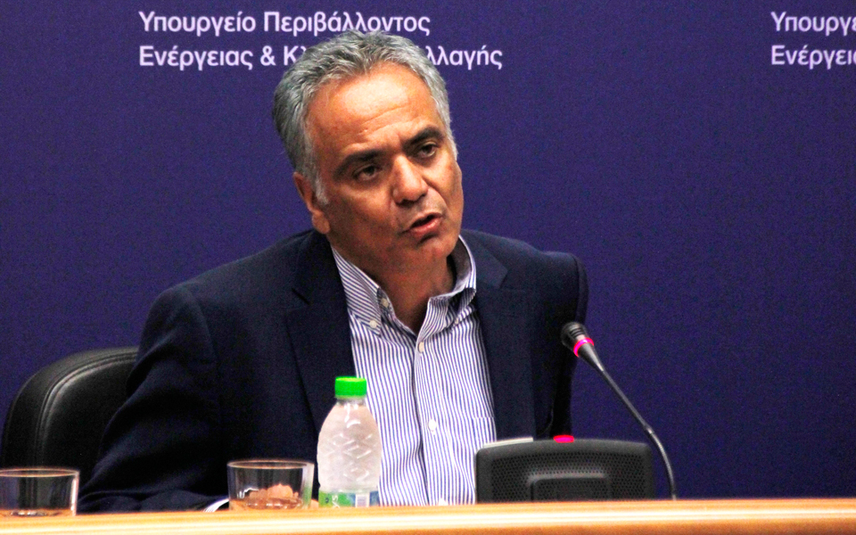 του-φταίνε-τα-μέσα-ενημέρωσης-για-το-άδ-2099164