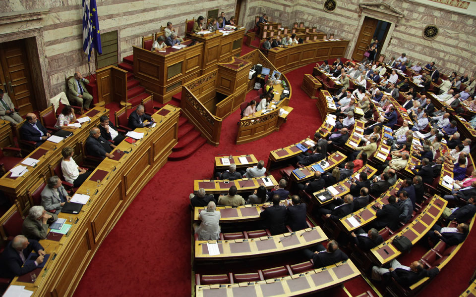 σε-νέα-περιδίνηση-η-ήδη-ευάλωτη-ελληνι-2098351