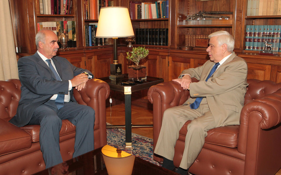 ο-μεϊμαράκης-χαρτογραφεί-το-μετεκλ-2098085