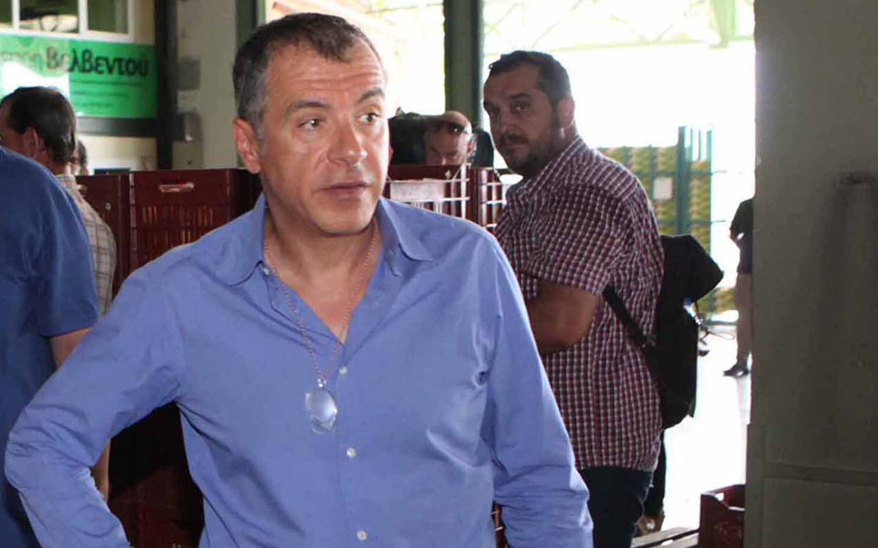 ποτάμι-υπό-κατάρρευση-η-οικονομία-2096094