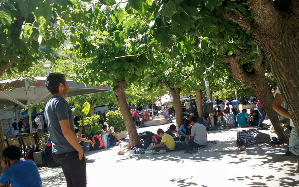 ξαναγεμίζουν-οι-πλατείες-αθήνας-και-π-2098879