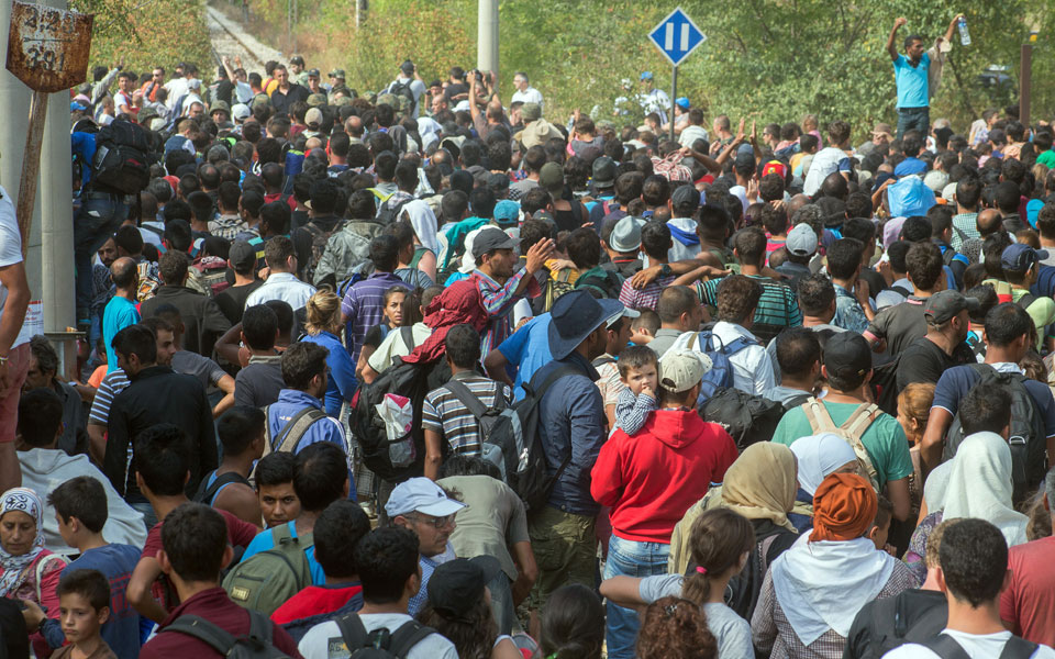 κέντρα-φιλοξενίας-για-πρόσφυγες-με-30-εκ-2098738