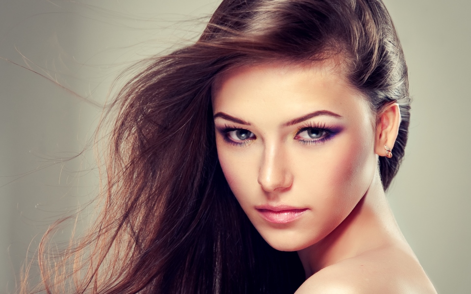 6-μυστικά-μακιγιάζ-που-κάθε-γυναίκα-πρέ-2097016