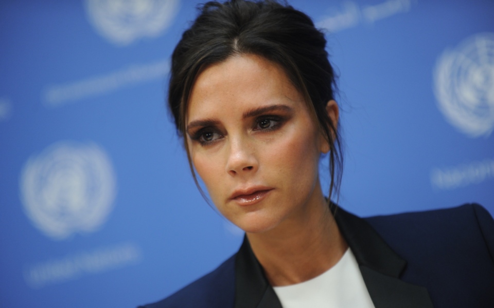 victoria-beckham-στα-παρασκήνια-της-φωτογράφησής-τ-2096987
