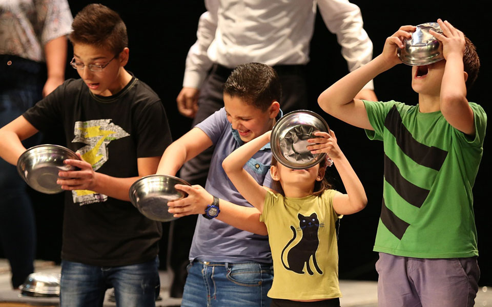 ενας-ολιβερ-τουίστ-στο-αμμάν-με-ηθοπ-2098555