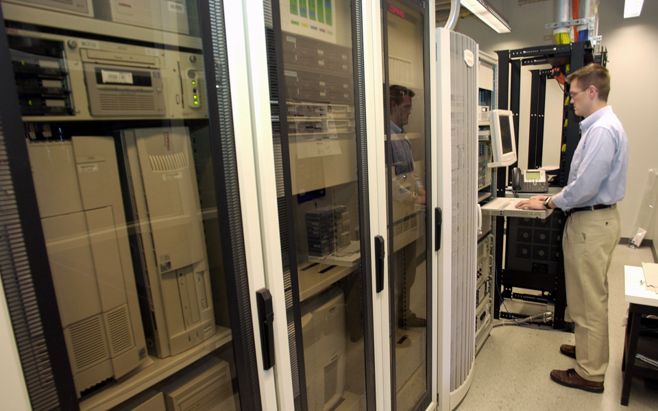 το-διαδικτυακό-σύννεφο-καλύπτει-το-2100028