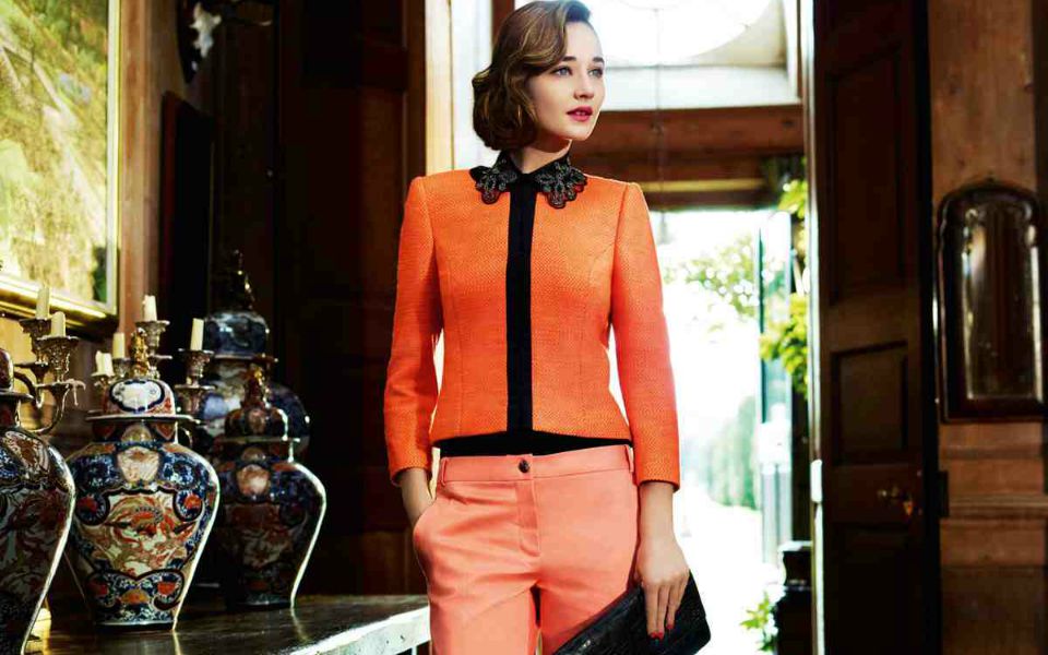 χρωματιστά-παντελόνια-για-μοντέρνες-2100602