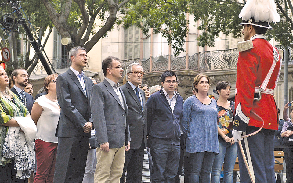 πομπή-ένδειξη-για-την-κάλπη-2101123