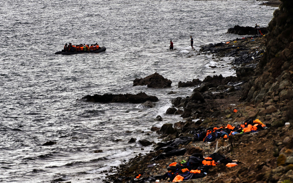 νέα-τραγωδία-με-νεκρούς-πρόσφυγες-στα-2103843