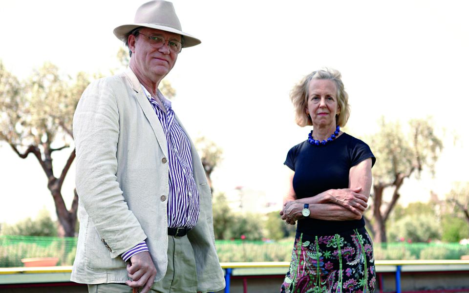 το-να-είσαι-καλλιτέχνης-είναι-μυθοπλα-2102055