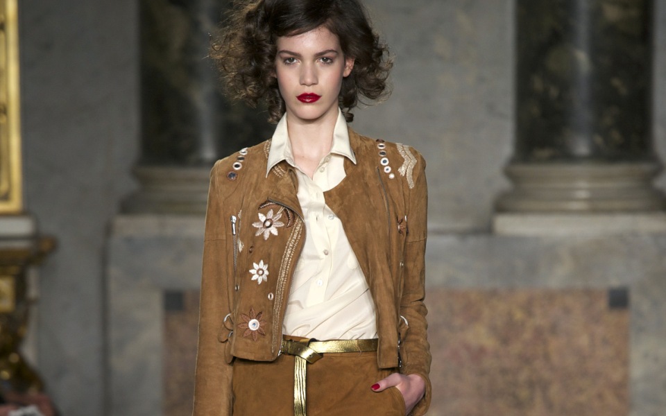 suede-φούστες-για-κομψές-εμφανίσεις-2102353